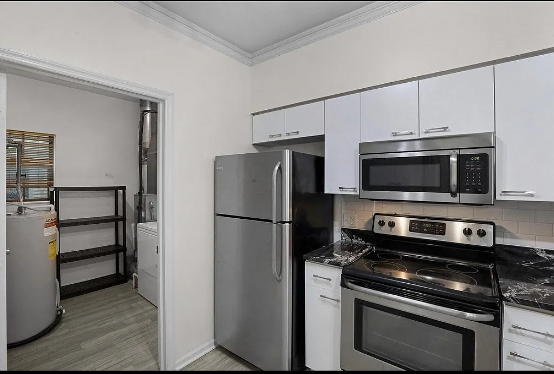 34 W Russell St — Photo 1