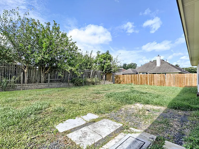 13620 Glen Mark Dr — Photo 25