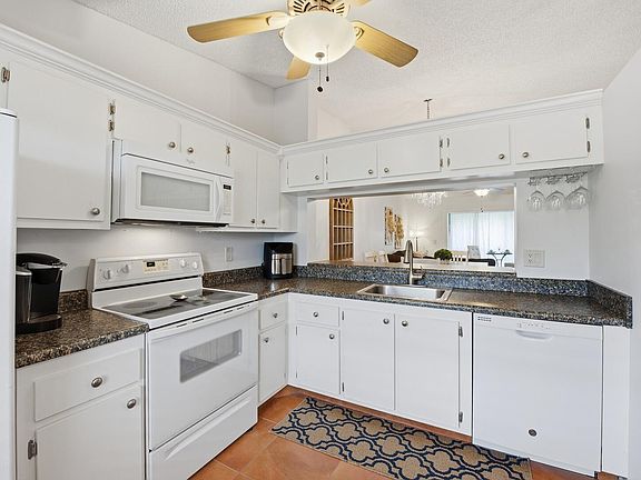 4th image of 4542 Lucerne Lakes Boulevard E #206