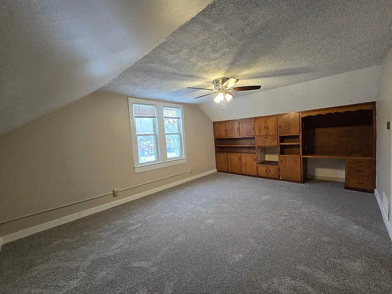 410 E Grand River Ave #2 — Photo 7