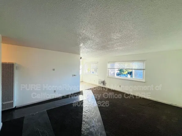 150 Oak Manor Ct APT D, Ukiah, CA 95482