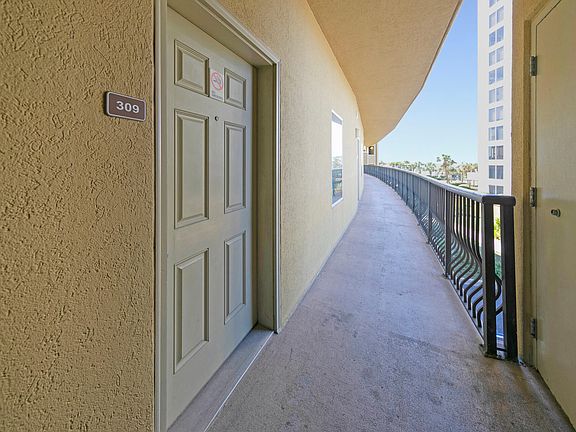 3rd image of 548 Sandy Cay Dr Unit 309