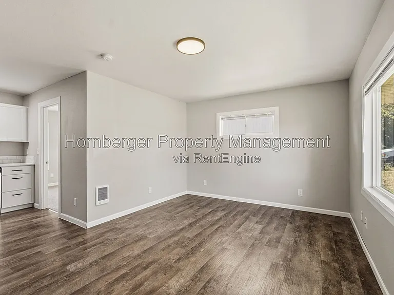205 S Elizabeth Rd #5 — Photo 5