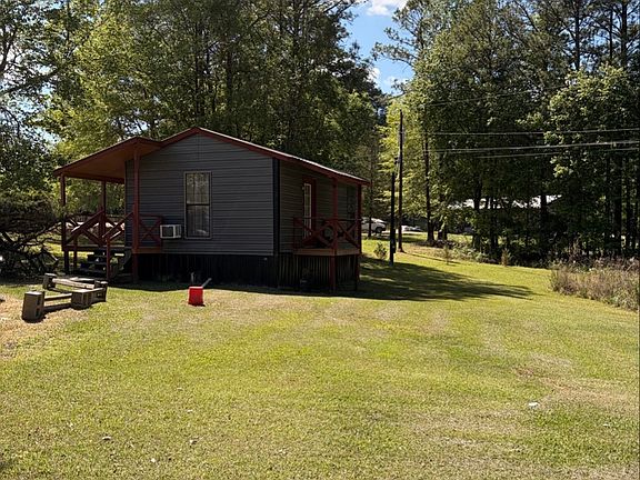 2nd image of 487 Estes Rd