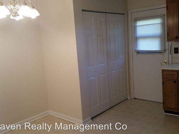 5th image of 4605 Plaza Hills Ln APT B