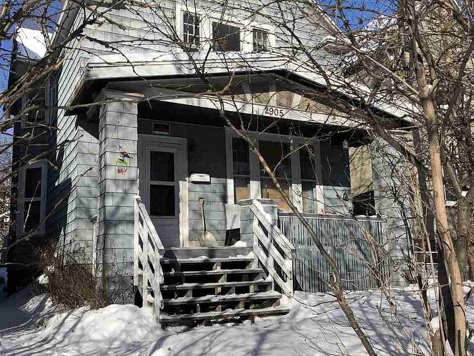 2nd image of 2905 W 3rd St