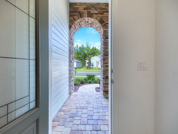 4th image of 700 Tintamarre Dr