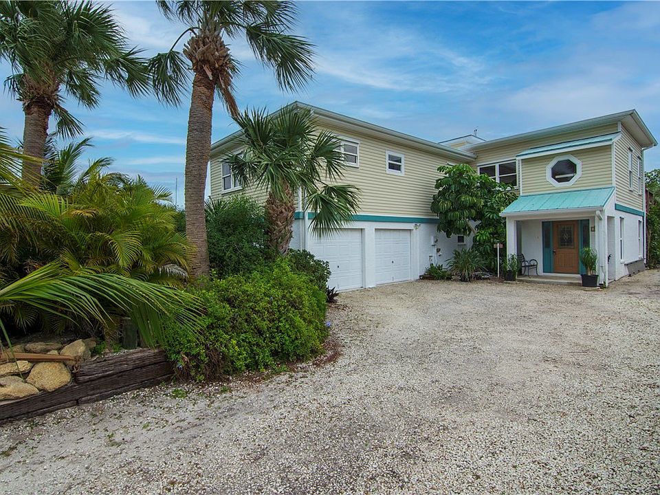 1st image of 217 Marina Dr N