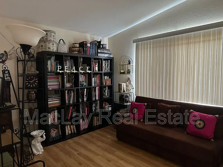 9223 S 45th Pl — Photo 20