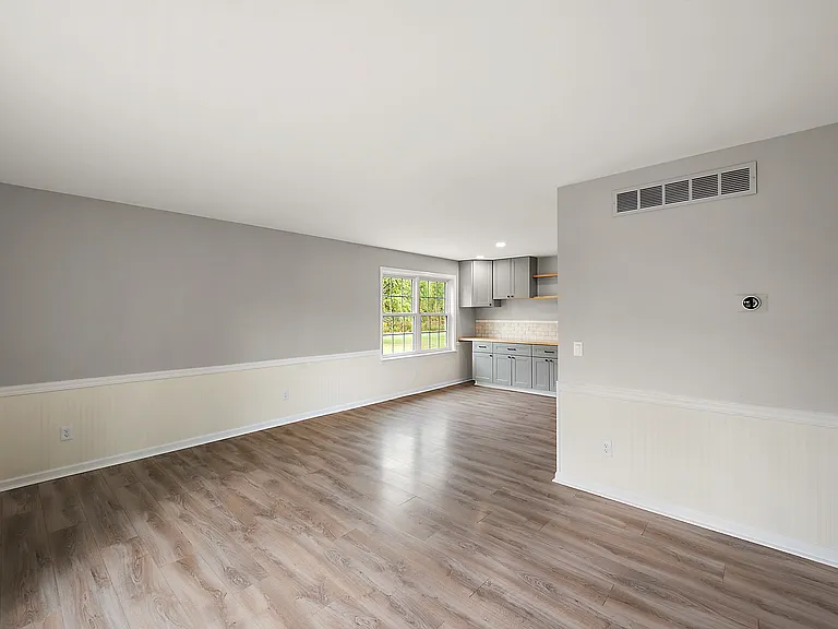1442 Riley Center Rd — Photo 18