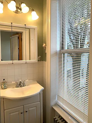 Rented by Capri Jet Realty Corp | media 49