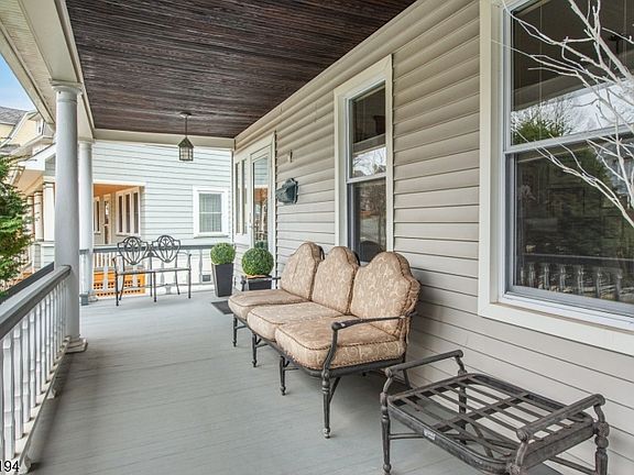 5th image of 8 Appleton Rd