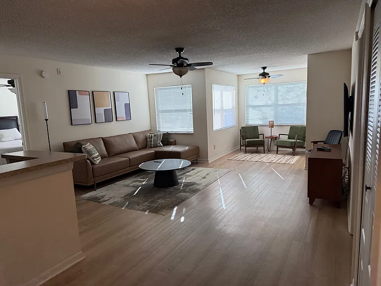 River Park Apartments — Photo 31