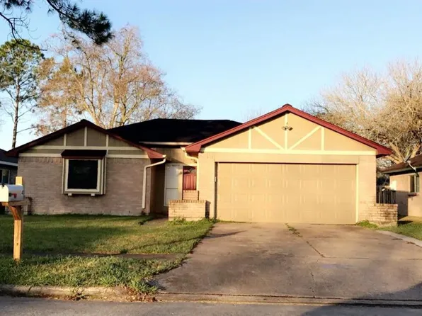4 Wagon Lane Loop, Angleton, TX 77515
