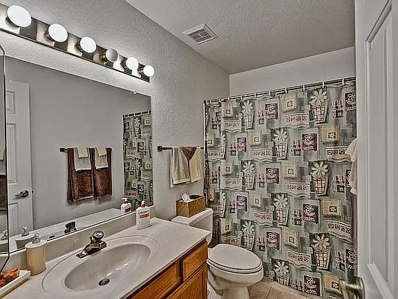 5th image of 9110 W Taro Ln