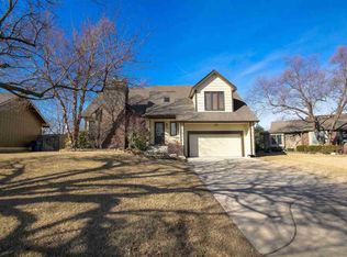1908 S Capri Cir, Wichita, KS 67207