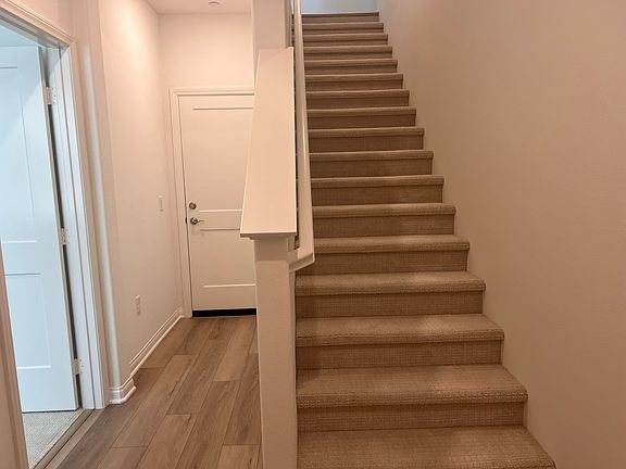 4th image of 1725 Laurelwood Way