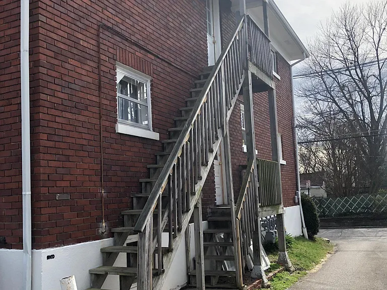 1561 Fernwood Ave #3 — Photo 11