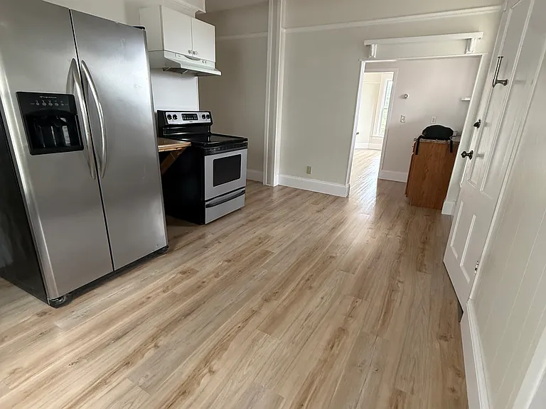 592 Belmont St #1 — Photo 13
