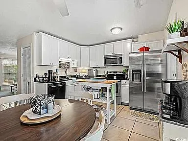 406 74th Ave N #C — Photo 8