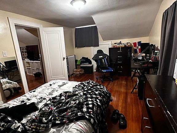 2nd image of 10929 194th St