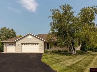 413 Cardinal Cir, Mankato, MN 56001