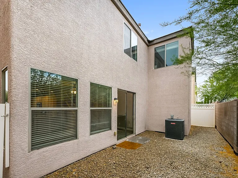 8115 Altamont Ridge St — Photo 16