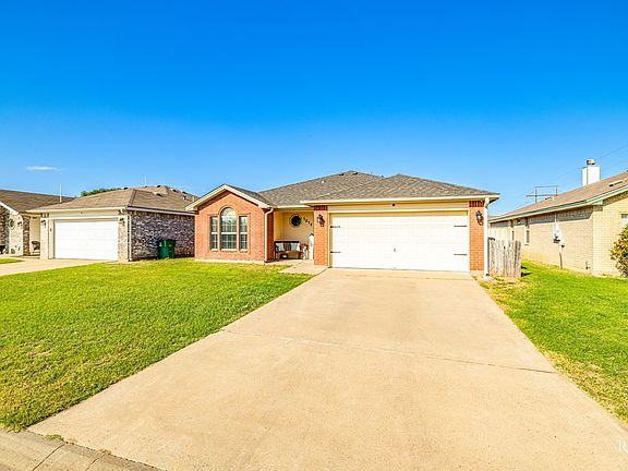 2nd image of 1317 Joseph Ln