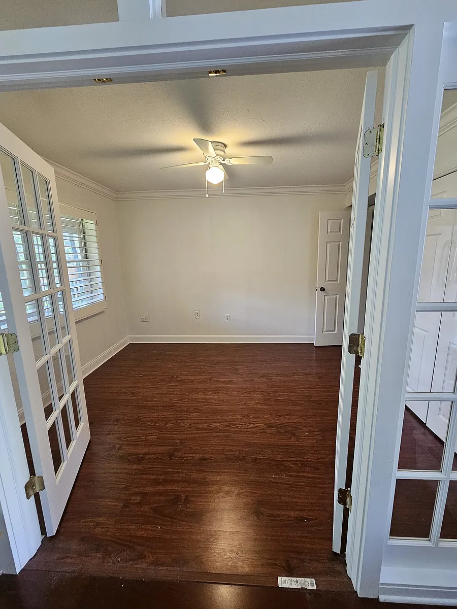 Building Photo - 4805 Alt 19 N #221