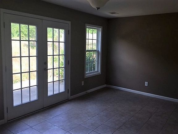 5th image of 1061 Whispering Lakes Dr