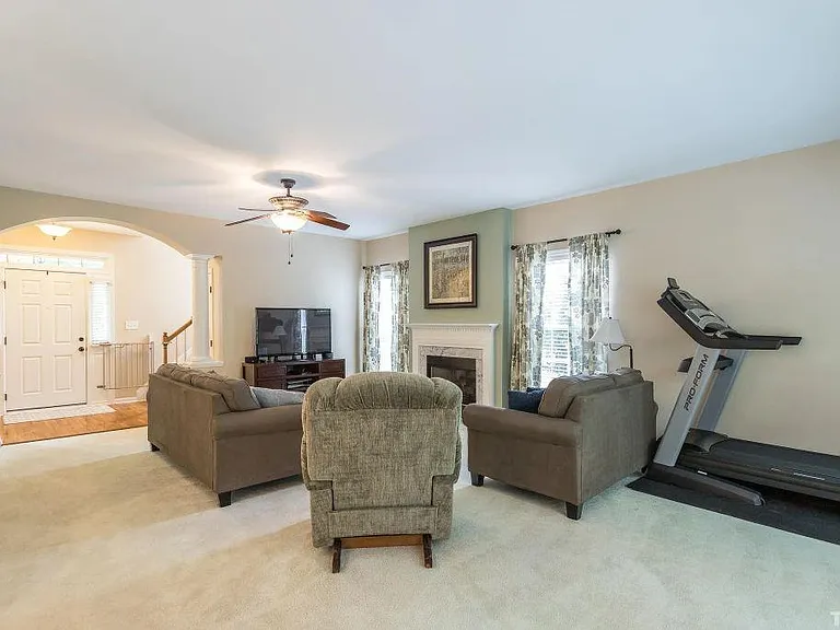 7520 Chesley Ln — Photo 8