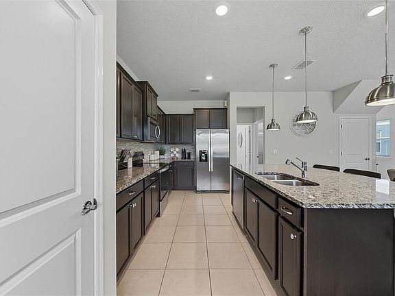 5th image of 3397 LILAC WAY
