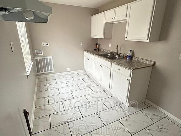 2nd image of 364 Washburn Dr
