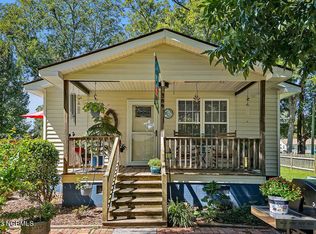 309 N Howard St, Chadbourn, NC 28431