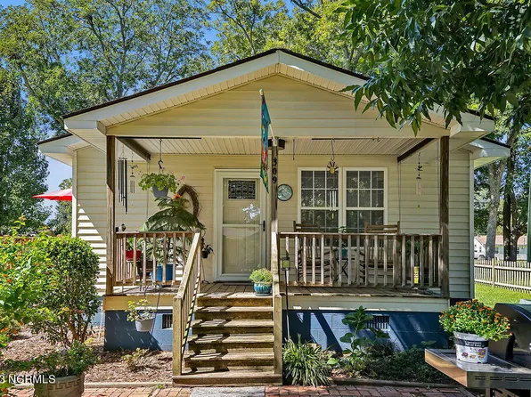 309 N Howard Street, Chadbourn, NC 28341