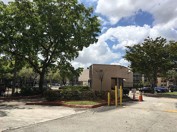 2nd image of 17000 NW 67th Ave APT 235