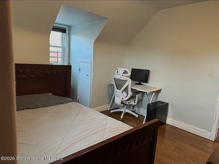 210 Liberty Ave — Photo 10