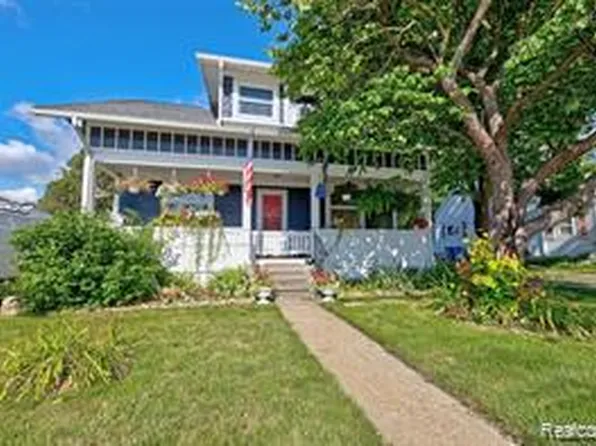 8152 S State Rd, Goodrich, MI 48438