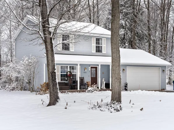 2240 Woodcock Ln, Traverse City, MI 49685