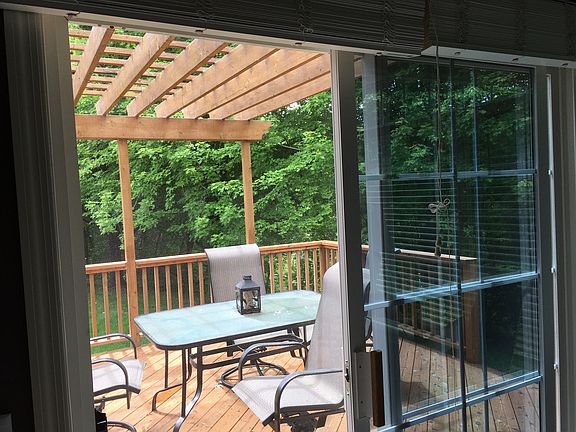 SUN PORCH SLIDER TO DECK