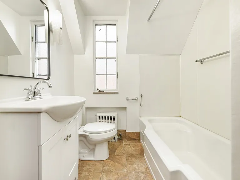 303 E. 10th Avenue — Photo 33