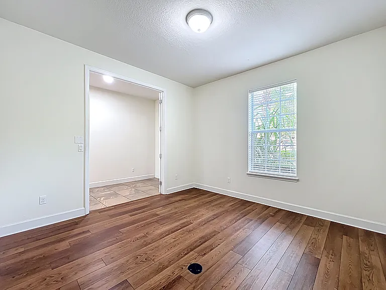 11834 Aurelio Ln — Photo 8