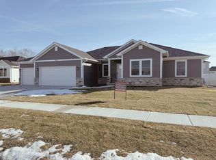 1696 Yorktown Dr, Bourbonnais, IL