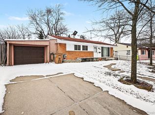 672 Linda Vista Dr, Pontiac, MI 48342