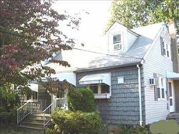 1st image of 31 Daniel St #A