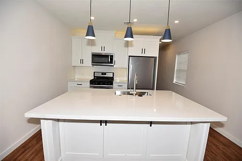 4322 Allen St Photo 1