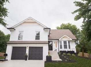 2452 W Mesquite Ter, Olathe, KS 66061