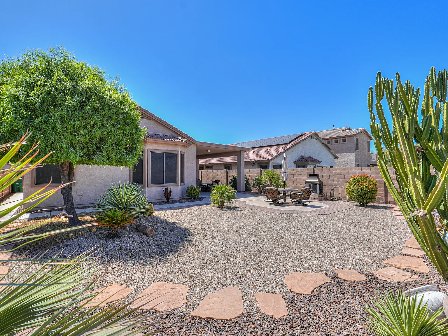 3 bed, 1624 sqft, $2,999 — Photo 3