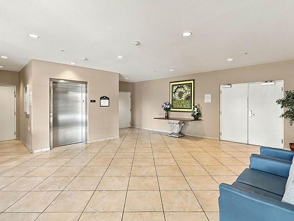 4th image of 1883 Agnew Rd Unit 229