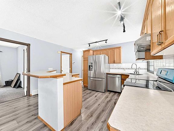 5th image of 87 E Tarington Rd NE